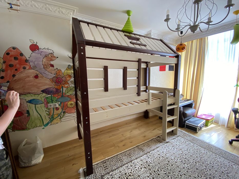 Детяче (підросткове) ліжко-будинок (вживане)