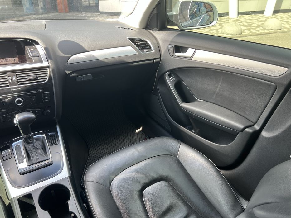 Audi A4 2012 Автомат