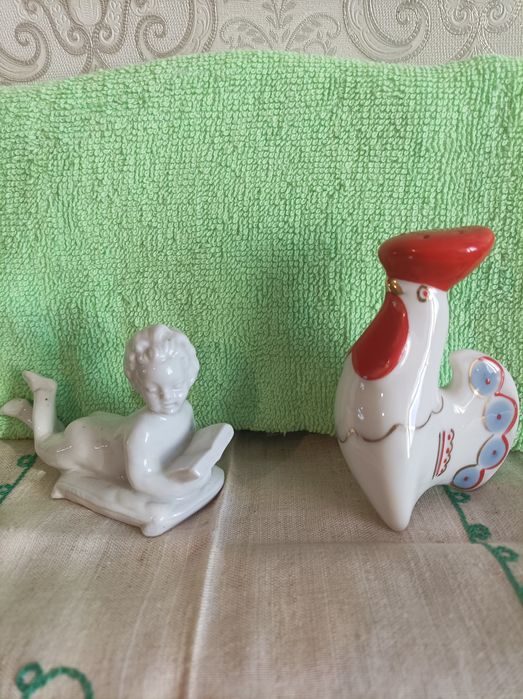 Статуэтки.  Штоф.   Тарас Бульба...