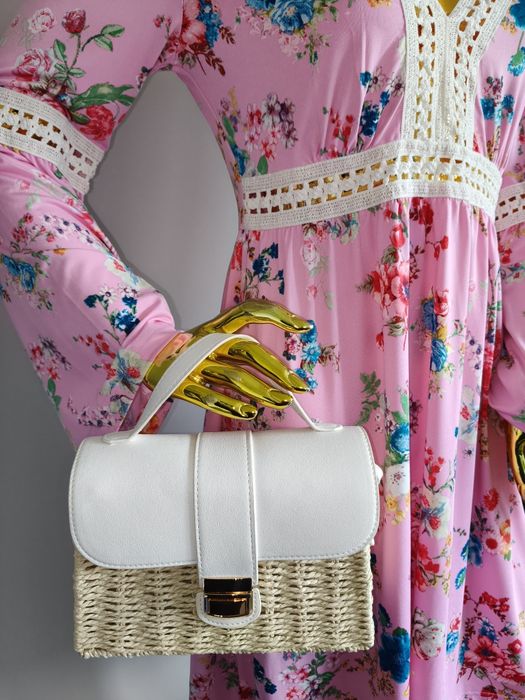 Nowa różowa  sukienka Boho w kwiaty z ażurowymi koronkami R.S/M