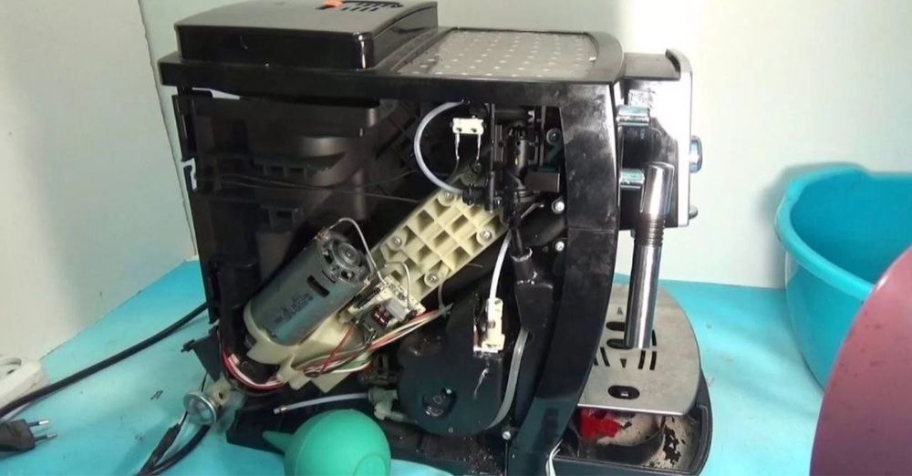 Ремонт кавомашин кавомолок Майстер з виїздом