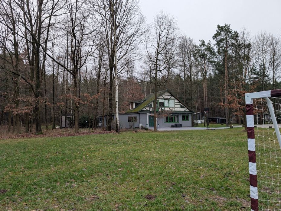 Dom w lesie na imprezy kawalerskie basen sauna 40 min W-wa