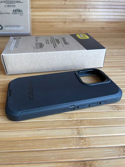 Чохол OtterBox Defender Series для iPhone 15 Pro / iPhone 15 Pro Max
