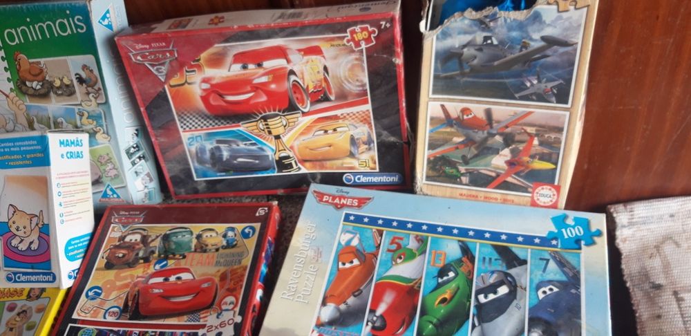 Conjunto de Puzzles Diversos Criança