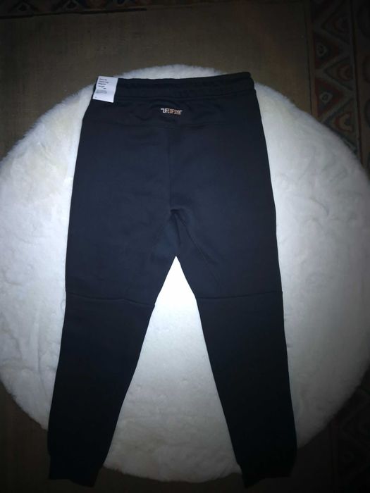 Conjunto Nike Tech Syna