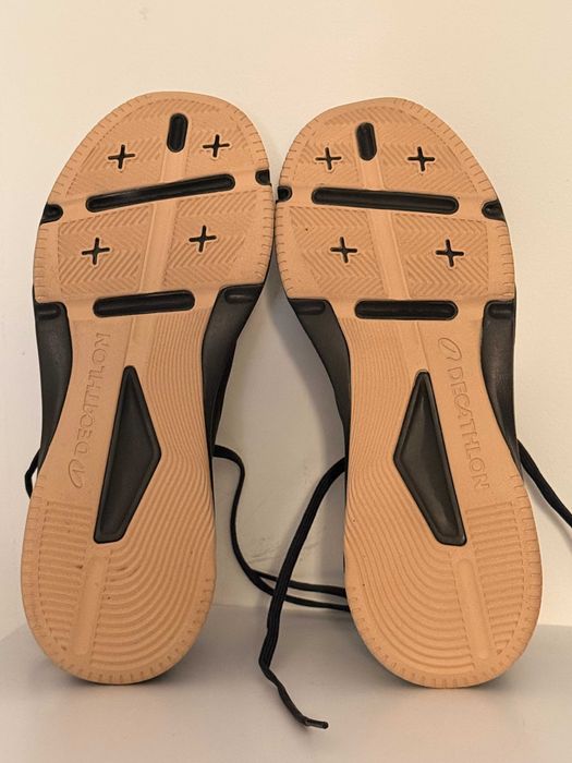 Nowe Buty Sportowe z metką (43) - Decathlon