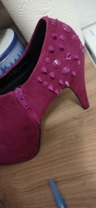 Buty na obcasie roz 41