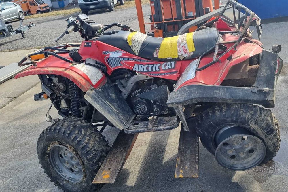 Квадроцикл Arctic Cat 550