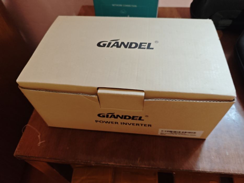 Инвертор Giandel 600W, чистый синус