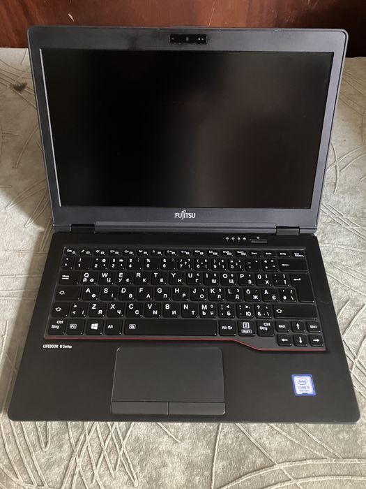 Ноутбук Fujitsu Lifebook U729 i3-8145U  SSD 256GB