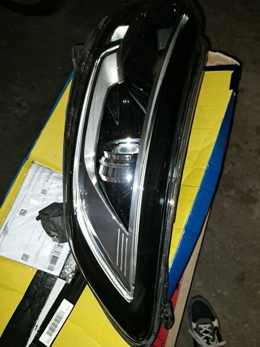 Vende-se um par  óticas para Renault kadjar de 2017