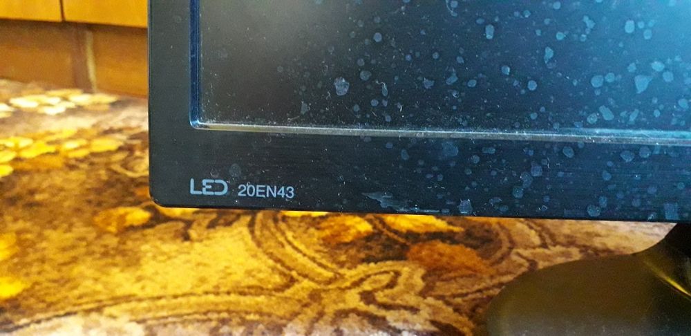 Продам монітор 20" LG Electronics 20EN43T-B