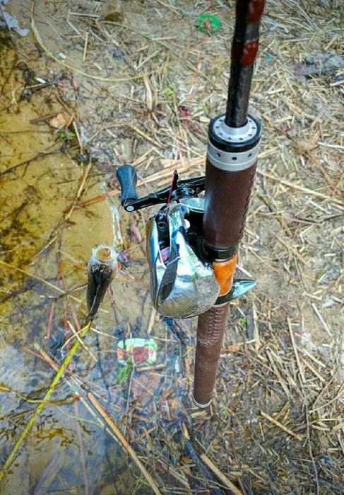 Спіннінг кастинговий Shimano lesath 240