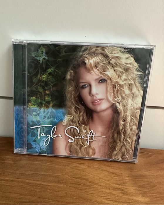 Taylor Swift debut cd