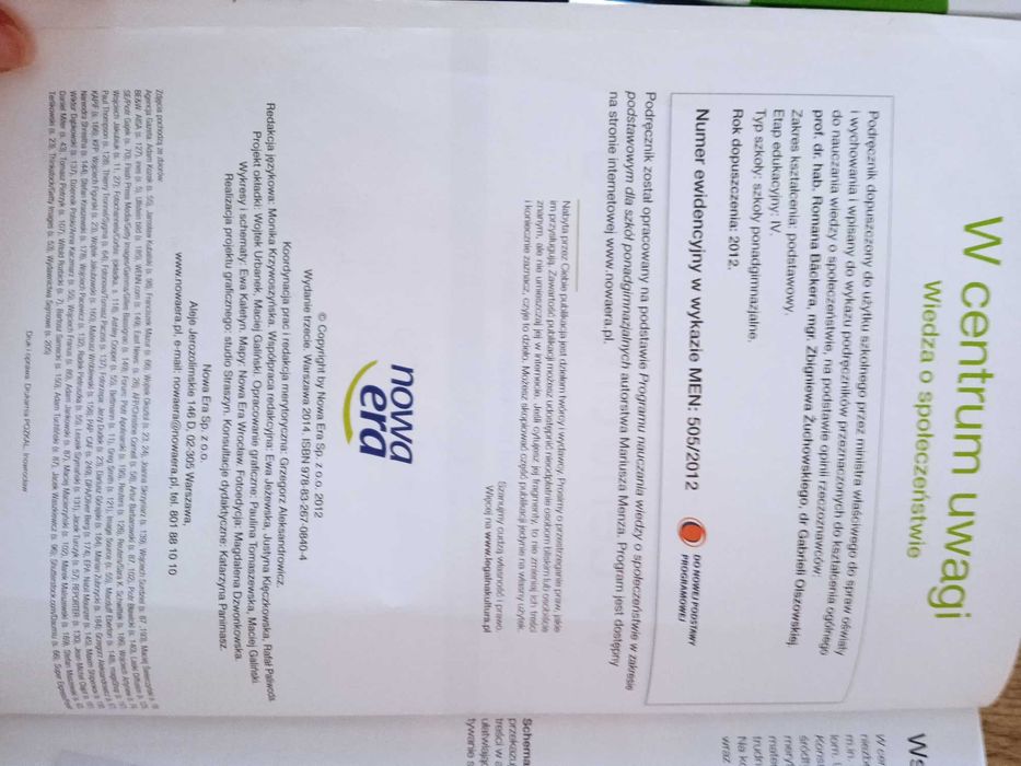 W centrum uwagi, podręcznik, podstawa, WOS - A. Janicki