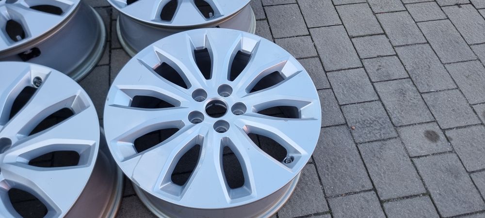 Felgi 18" Aluminiowe Jaguar F-Face E-Pace oryginał czujniki