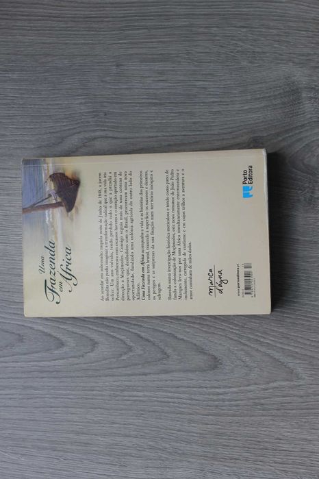 Livro Uma fazenda em África de João Pedro Marques