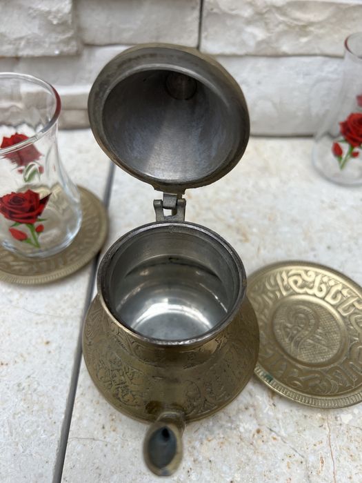 Stary mosiężny arabski zestaw do herbaty czajnik taca z mosiądzu