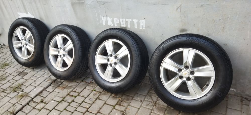 CHEVROLET Tpeker 2014