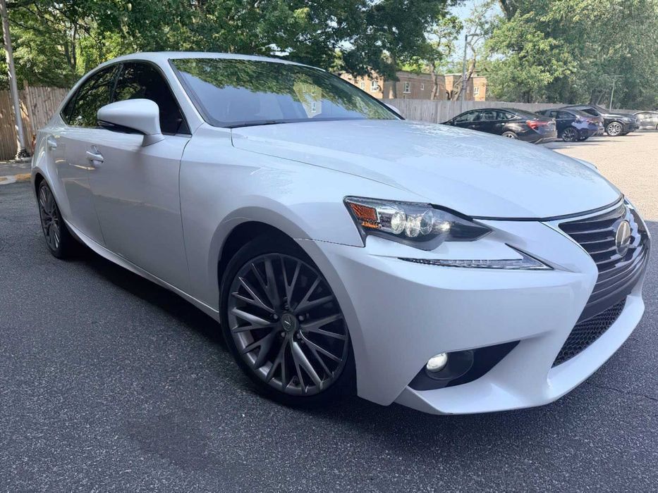 Lexus IS 300      2016