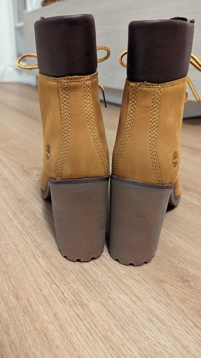 Timberland lace up allington 6 IN boot wheat nubuck & maintenance kit