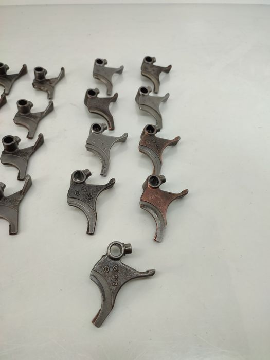 Wodziki skrzyni biegów MZ ETZ 250 251 MZ TS 250/1 wodzik 010, 011