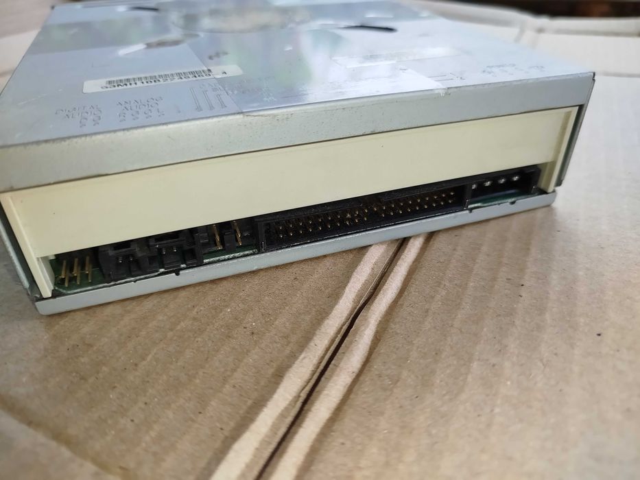 Оптичний DVD rom Asus 16x ретро