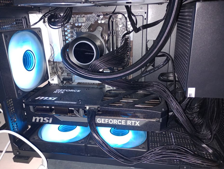 rtx 5070 ti MSI Shadow 3x