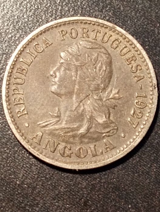20 centavos - IIII Macutas RARA: Eixo inclinado	- Angola 1927