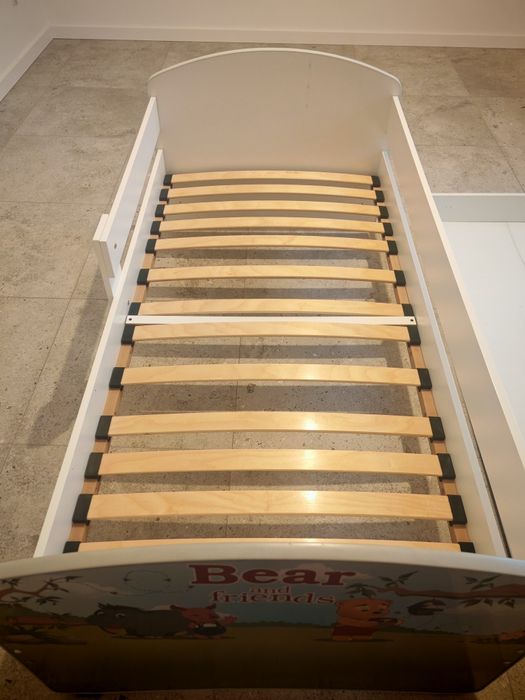 Łóżko dziecięce.