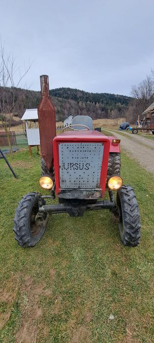 Traktor s 15       ..