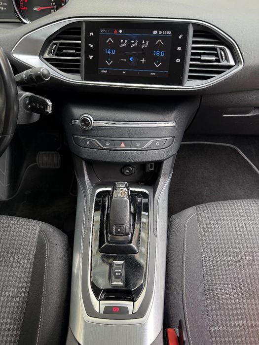 Peugeot 308 1.5blueHDI автомат 8ст
