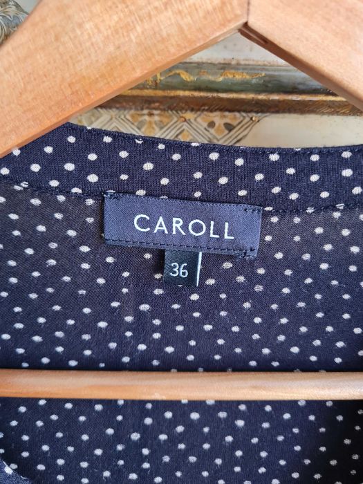 Sofisticada blusa preta da Caroll