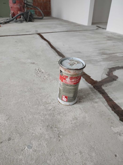 Епоксидне зміцнення напівсухої стяжки • Підготовка під покриття
