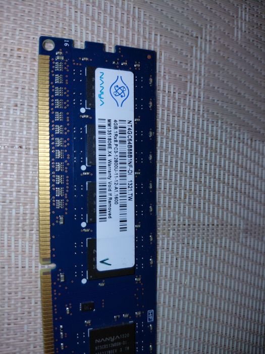 Оперативная память Nanya 4GB DDR3 1600MHz (PC3-12800U)