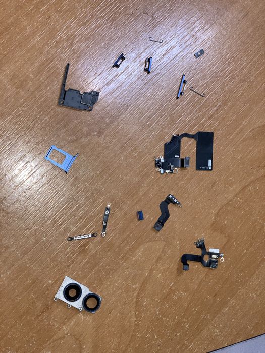 Датчики iphone 12