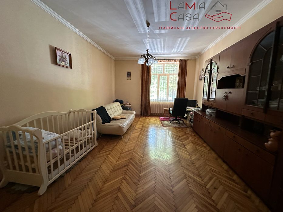 Продаж 3 кімнатноі квартири напроти парку Шевченка