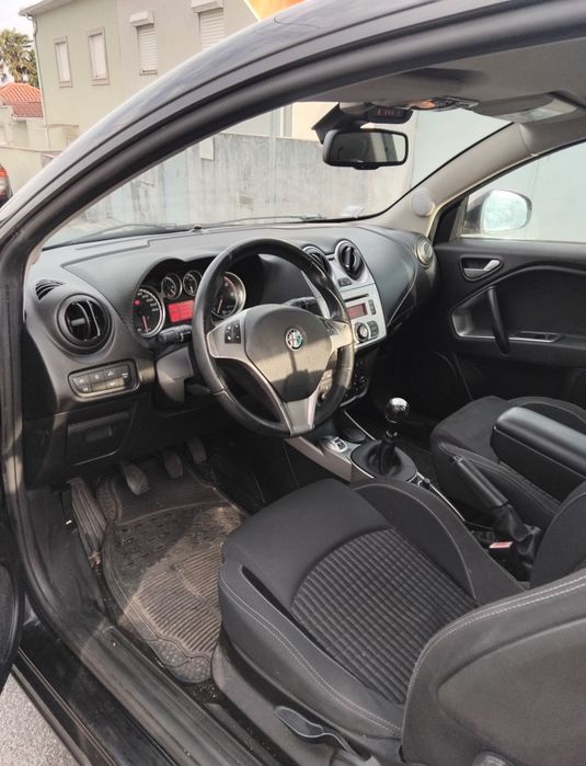 vendo alfa Romeu Mito 1.3 multiget 90 cv a precisar de pintura , salvado