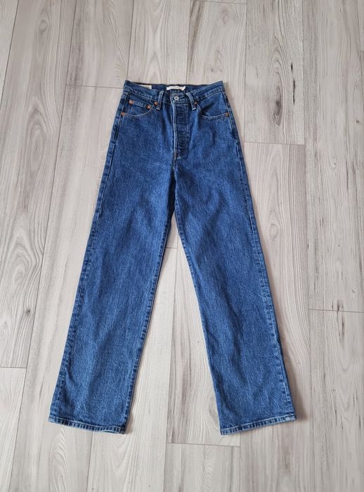 Świetne dżinsy Levi's
