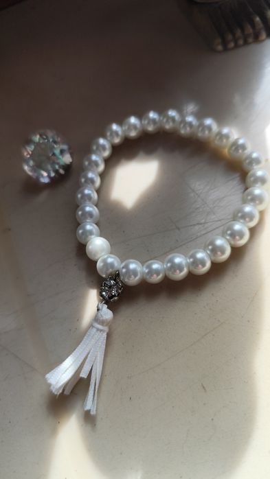 Damska bransoletka perły białe