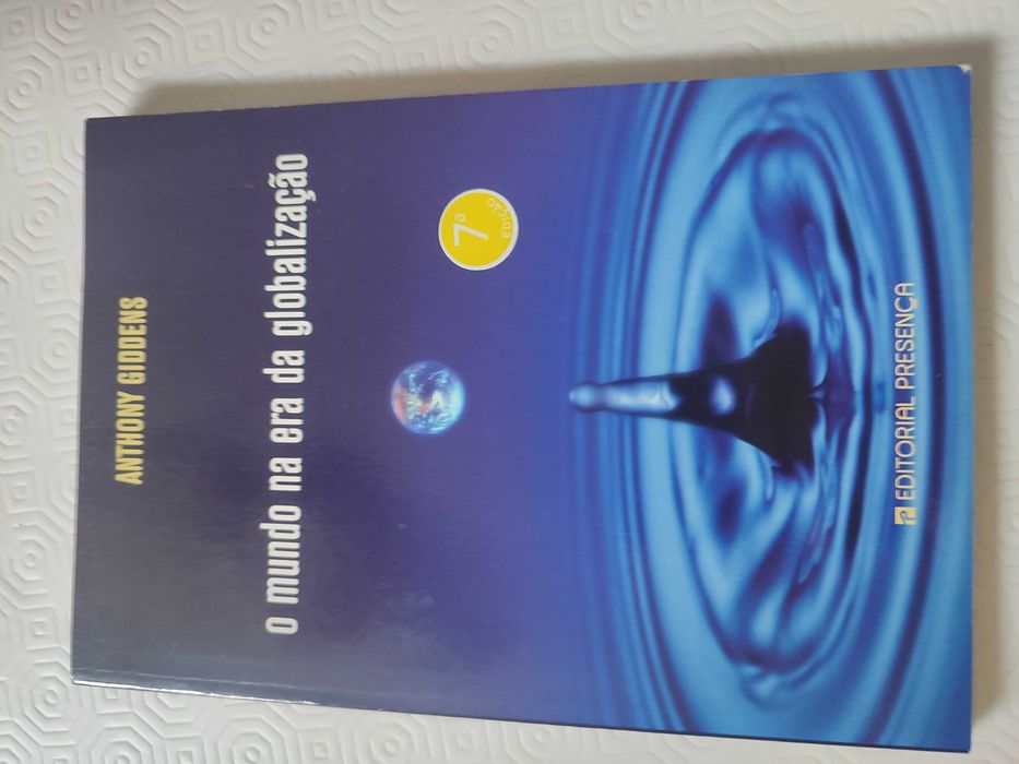 Livros: O Futuro do Poder_NYE + O Mundo na Era da Globalização_GIDDENS