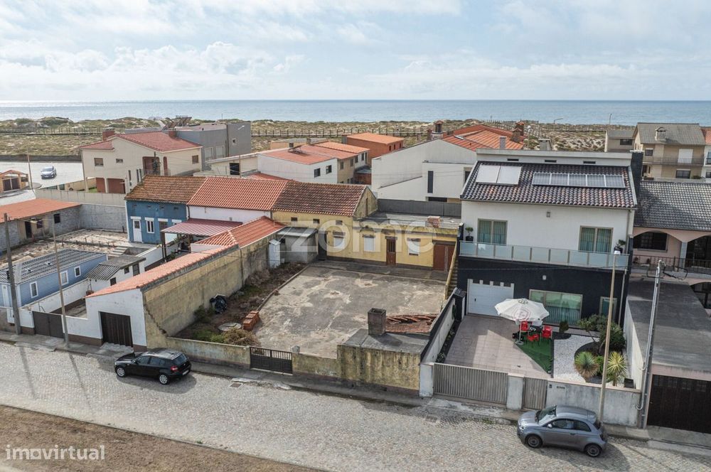Moradia em Aguçadoura a 3 minutos da Praia.