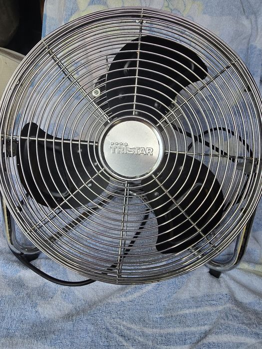Ventoinha Tristar, como nova toda em aço 3 velocidades 50W