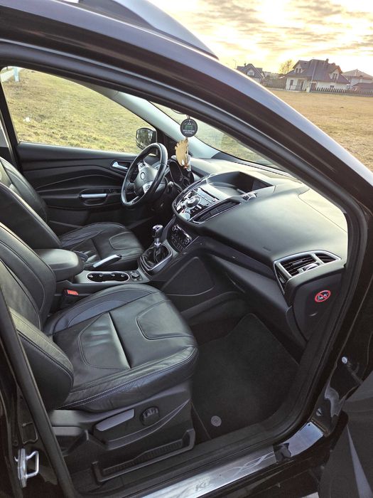 Sprzedam Ford Kuga 2015r