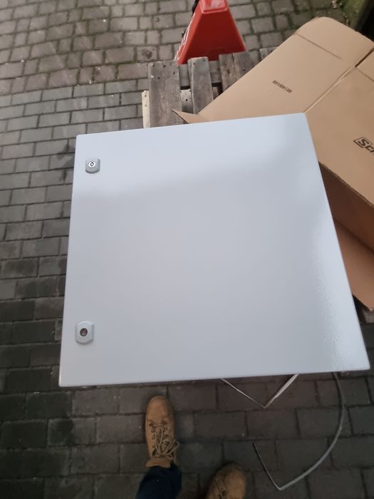 Rozdzielnica metalowa pusta