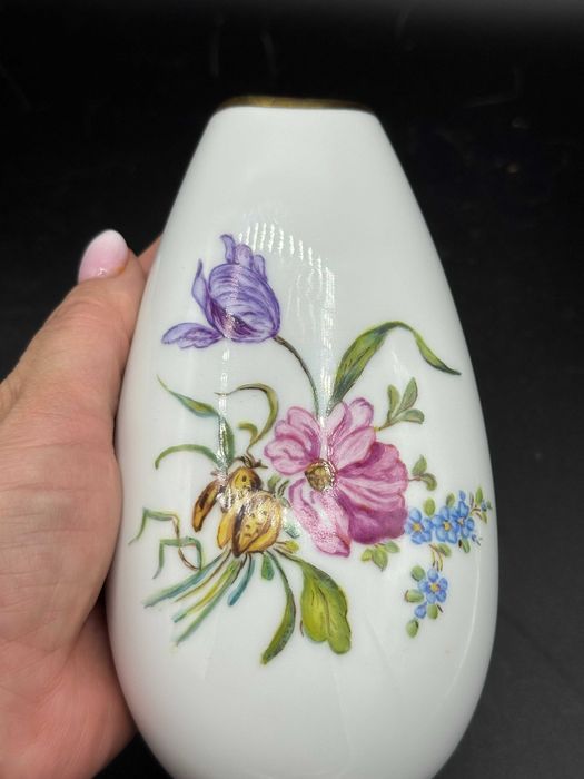 Wazonik w róże Thomas