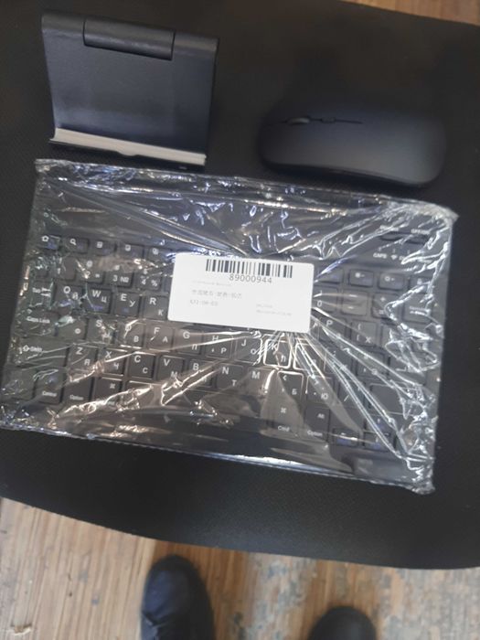 Безпроводная клавиатура,мышь,подставка для любого планшета