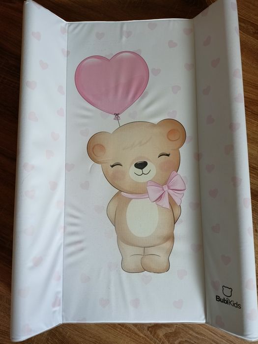 Przewijak na łóżeczko