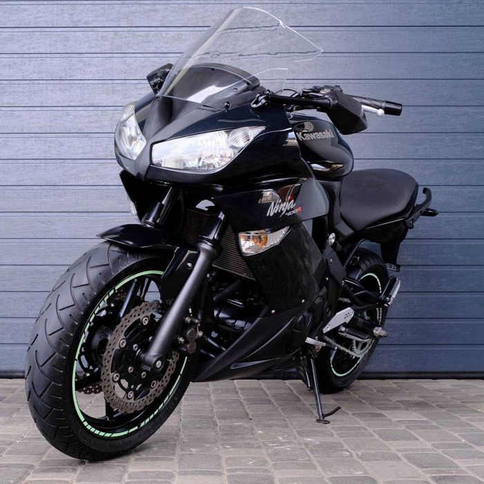 Продам мотоцикл Kawasaki Ninja 400R (8309)