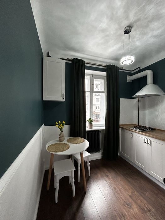 Красива квартира в самому центрі міста з виглядом на  Либідь Плаза.